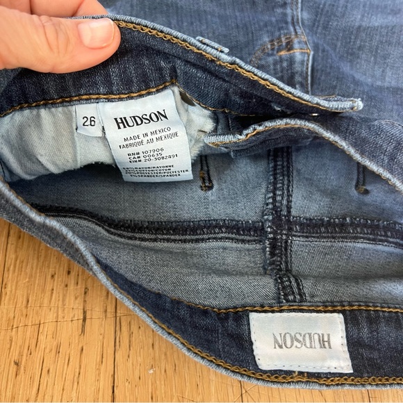 Hudson Size 26 somewhat stretchy - Picture 3 of 7